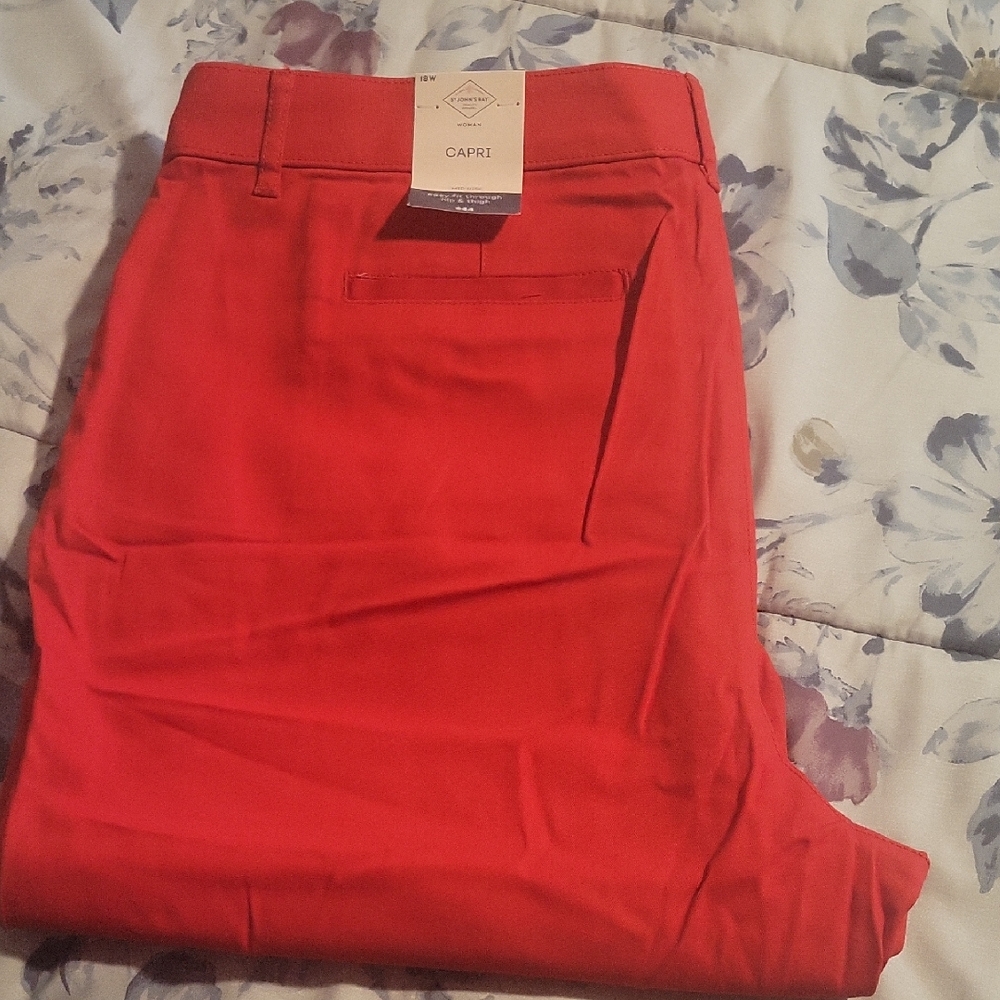 St. John's Bay Capri Mid Rise High Risk Red NWT